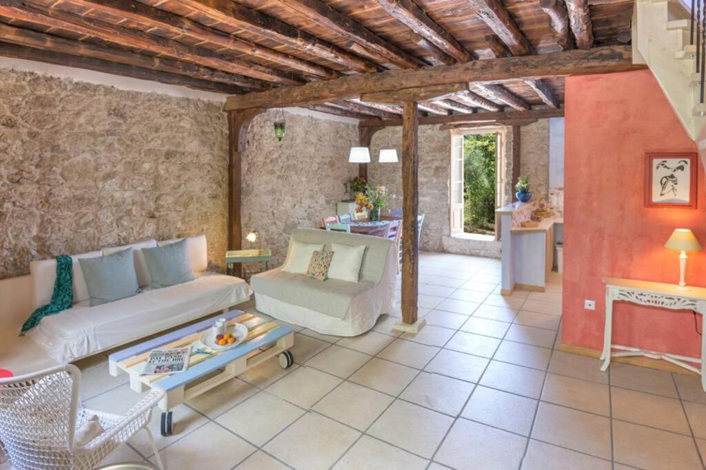 Villa Rocca Nikiana Luaran gambar